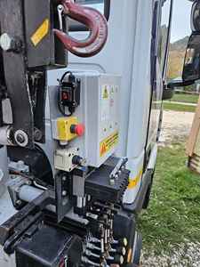 Mise à niveau et modification de la télécommande sans fil à quatre barres pour les grues de camion PALFINGER/<span class=keywords><strong>FASSI</strong></span> d'occasion. L'installation est simple. - Product Image 6