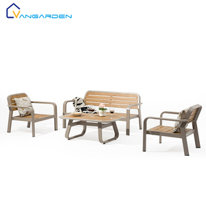 Ensemble <span class=keywords><strong>de</strong></span> mobilier <span class=keywords><strong>de</strong></span> <span class=keywords><strong>jardin</strong></span> contemporain et moderne pour terrasse, avec structure <span class=keywords><strong>en</strong></span> <span class=keywords><strong>aluminium</strong></span>, résistant à l'eau et dossier <span class=keywords><strong>en</strong></span> bois composite écologique - Product Image 5