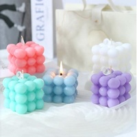 Bougie de cire en forme de bulle de mini cube coloré le mieux sélectionné Aromathérapie Moule à bougie rotatif 3D pour l'éclairage de la maison