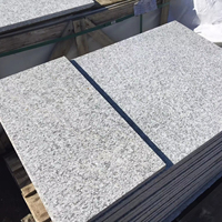 G602 Pierre naturelle Carrelage en granit gris poli pour l'extérieur Sésame Ouydoor Pavé Design moderne Surface flammée pour les escaliers de sol