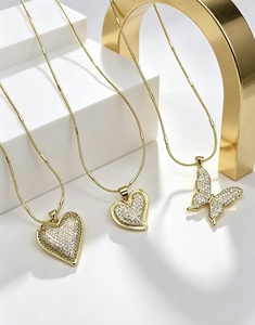 สร้อยคอจี้รูปหัวใจผีเสื้อประดับเพชรซิร์คอน ดีไซน์ขายส่ง ชุบทอง 18K - Product Image 2