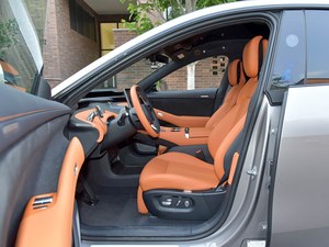 Xiao-mi YU7 Modello 2025, Veicolo Elettrico Puro a Lunga Autonomia, Alte Prestazioni, Trazione Integrale, Versione Max, Ruote R19, Auto Usata - Product Image 4