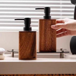 Distributeur de lotion en bois de noyer, flacon vide rechargeable pour shampoing, savon, gel douche, organisateur de comptoir de salle de bain pour hôtel - Product Image 1