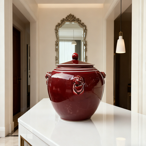 <span class=keywords><strong>Vaso</strong></span> in Ceramica Smaltata Rosso Scuro con Manico a <span class=keywords><strong>Testa</strong></span> di Leone per Arredamento di Lusso - Product Image 4