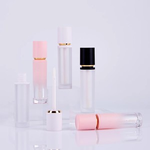 P-LAN Promotion <span class=keywords><strong>Prix</strong></span> Gradient Blanc Noir Rose Marque Privée Tubes De Brillant À Lèvres Rond 8ml Mat Brillant À Lèvres Tube - Product Image 3