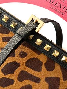 Sacs à main de luxe pour femmes, nouveaux sacs à main tendance en daim léopard à trois bretelles, sacs à bandoulière, sacs fourre-tout personnalisés à la mode - Product Image 4