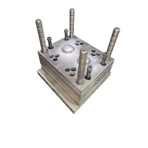 Molde de Inyección de Plástico de Calidad y Bajo Costo Personalizado OEM, Accesorios de Moldeo por Inyección YIOT para Carcasa Trasera de Tablet PC - Product Image 1