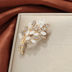 Broche de Lujo para Boda de Mujer con Diseño de Espiga de Trigo, Pedrería y Aleación Galvanizada - Product Image 1