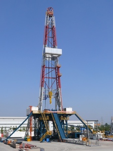 Giàn khoan dầu khí đa chức năng, hiệu suất cao, bán chạy, lắp đặt nhanh, công suất 2000HP, độ sâu 5000 mét - Product Image 3