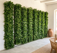 Panneau mural de verdure artificielle, haie de gazon, feuilles mélangées, fleurs, toile de fond verticale pour la décoration paysagère commerciale