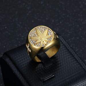 Bague de mode pour femme, bijoux fins, bague en acier inoxydable, bague plaquée or, bague de fiançailles style feuilles - Product Image 1