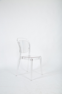 <span class=keywords><strong>Chaise</strong></span> en résine plastique <span class=keywords><strong>transparente</strong></span> de style <span class=keywords><strong>Victoria</strong></span> avec une capacité de charge élevée pour la planification d'événements professionnels et les banquets - Product Image 5