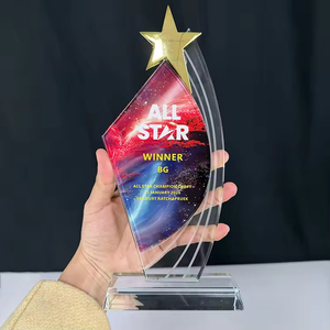 Trofeo in Cristallo K9 di Alta Qualità Personalizzato con Stella a Cinque Punte in Metallo Incisa, Coppa Premio per Competizioni Aziendali - Product Image 4