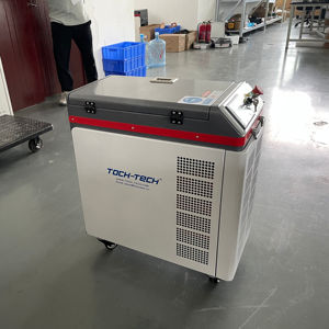 Machine de nettoyage laser portable Toch-Tech 100w 200w 300w Pulse pour l'élimination de la peinture, l'élimination de la rouille, l'élimination de l'huile - Product Image 1