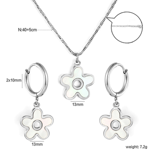 18K pvd gold Plated Flower Necklace <b>Earrings</b> Ring Women's Cute Alloy Hypoallergenic Wholesale Jewelry Set - Product Image 4