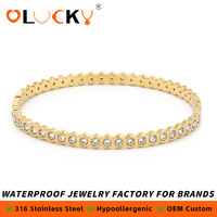 LUCKYJIU Bracelets Joncs Tennis Personnalisés en Acier Inoxydable Plaqué Or 18K avec Zircons Cubiques, Fournisseur d'Usine de Bijoux en Gros OEM ODM pour Marques