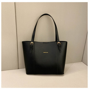 Bolso de fieltro de moda nueva para el verano 2026 con tres correas, diseño de cocodrilo abierto y empalmes, bolso cruzado para mujer, compatible con modelos madre-hija. - Product Image 2
