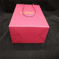 Sac cadeau en papier plat personnalisé avec logo et taille OEM, avec lamination brillante et poignée - Emballage réutilisable pour vêtements en gros