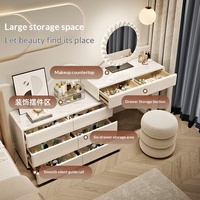 Commode de chambre vintage en bois massif style crème avec tiroirs intégrés, coiffeuse multifonctionnelle avec chaise et miroir éclairé