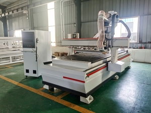 Routeur automatique 3 axes ATC 1325 avec commande LNC/Syntec Taïwanaise, broche 9KW et engrenage pour l'industrie du bois et du meuble haute puissance - Product Image 4