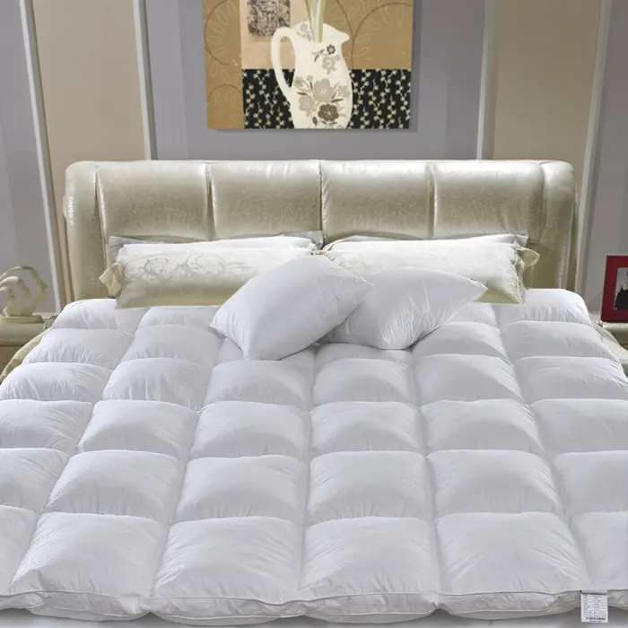 ที่นอนที่สะดวกสบาย Topper 100% ขนเป็ดลงที่นอนเตียงขนาดควีนไซส์ขนาดคิงไซส์เต็มรูปแบบ