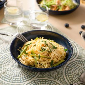 Grands bols à salade de pâtes de 30oz Assiettes larges et peu profondes allant au lave-vaisselle Bols de service de 30oz - Product Image 2