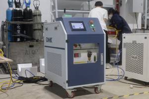 Machine de nettoyage laser <span class=keywords><strong>à</strong></span> impulsion de 500W haute puissance et haute efficacité n'endommagent pas le substrat, nettoyage des abrasifs, nettoyage du bois pai - Product Image 2