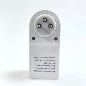 Protector de Voltaje Israelí de Doble Pantalla 16A 220V, Dispositivo de Protección Contra Sobretensiones de Plástico, Protector de TV - Product Image 3