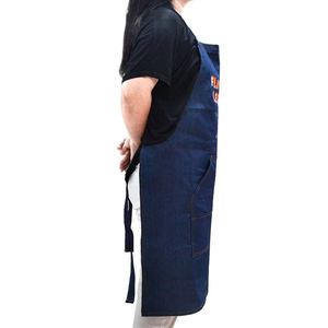 Delantal Personalizado de Mezclilla Sólida con Cuello Ajustable, Bolsillos Multicompartimento, para Cocina al Aire Libre, Panadería, Cafetería, con Logotipo Personalizado - Product Image 3