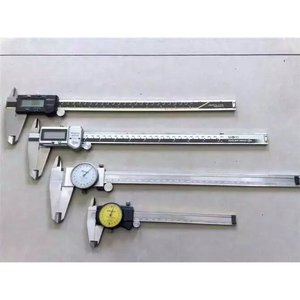 Micromètre numérique Mitutoyo 0-25 mm en acier inoxydable, outil de mesure de précision pour usage industriel - Product Image 1