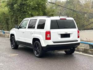 <span class=keywords><strong>Jeep</strong></span> Patriot SUV 2013-2015, Personalización Interior, Autos Usados de Alta Calidad - Product Image 6