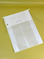 Sacs d'emballage en papier kraft lavables imprimés sur mesure avec fermeture à bande métallique pour les marques de vêtements et d'habillement