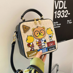 Sac à main tendance et mignon en forme d'ours, résistant à l'usure, pour les trajets quotidiens, sac à bandoulière décontracté et abordable, S-8216 - Product Image 4