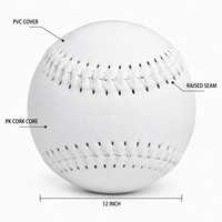 Fabricant de balles de softball en PVC de 12 pouces, 500 000 pièces/mois, avec logo personnalisé, noyau en liège durable, couture surélevée blanche, OEM, pour l'entraînement scolaire et la pratique