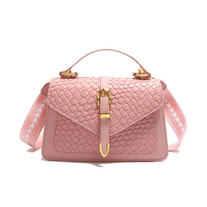 Sacs à main de luxe tissés pour femmes 2025 – Design tendance <span class=keywords><strong>avec</strong></span> fermoir, pochettes élégantes en cuir PU pour femmes <span class=keywords><strong>avec</strong></span> <span class=keywords><strong>large</strong></span> bandoulière - Product Image 5