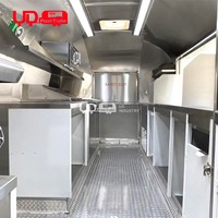 Camion de restauration rapide UrDream de crème glacée café BBQ mobile personnalisé remorque de cuisine de bar mobile en acier inoxydable entièrement équipée