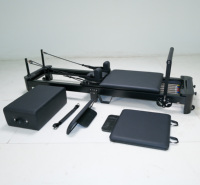Lit de Pilates pliable portable, cadre en aluminium noir, cuir ultra-fibre premium, ressorts allemands, 220 kg