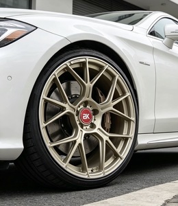 Jantes forgées Bku 5x112 pour Mercedes CLS CLA CLE A45 A35 C200 C43 C63 GT50 GT55 personnalisées 19 20 21 pouces en alliage d'or - Product Image 1