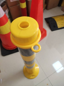 Желтые гибкие дорожные предупреждающие столбы 75 см - Product Image 2