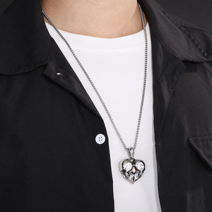 Gioielli in Stile Punk, Regali Creativi Europei e Americani, Teschio Retrò a Forma <span class=keywords><strong>di</strong></span> <span class=keywords><strong>Cuore</strong></span> con Zirconi, per Coppie e Migliori Amici - Product Image 3