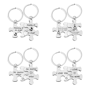 Llavero de Acero Inoxidable a la Moda para Parejas, Llavero de Rompecabezas a Juego para Enamorados, Mejor Juntos, Idea de Regalo para el Día de San Valentín - Product Image 1