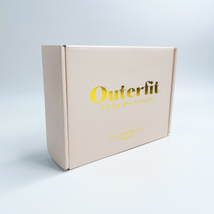 Caja de Regalo Plegable de Lujo Color Durazno, Caja de Envío Corrugada con Impresión en Dorado Caliente Personalizada para Ropa - Product Image 1