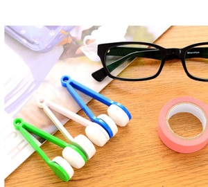 Mini microfibra <span class=keywords><strong>occhiali</strong></span> da sole a doppia faccia spazzola per <span class=keywords><strong>occhiali</strong></span> spazzola per <span class=keywords><strong>occhiali</strong></span> spazzola per strumenti per la pulizia degli <span class=keywords><strong>occhiali</strong></span> - Product Image 5