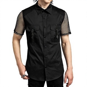 Camisa gótica negra de manga corta para hombre con mangas de malla y bolsillos tipo cargo, cuello vuelto, ropa informal de verano - Product Image 1