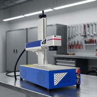 Machine de marquage laser à fibre compacte de bureau 20W 30W 50W pour le travail de gravure sur métal