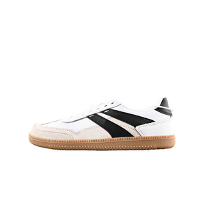 Scarpe da Calcio Serie Predator - Sneakers Casual Unisex Leggere, Vendita all'Ingrosso Transfrontaliera di Scarpe da Calcio Retrò Deconstruite - Product Image 2