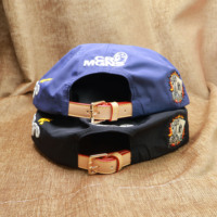 Logo de marque personnalisé pour casquette à visière incurvée à 5 panneaux avec fermeture arrière en cuir et casquette de baseball réglable