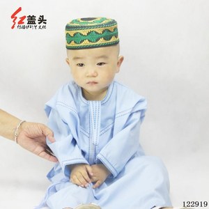 Túnica Tradicional Musulmana con Cuello Redondo para Niños, Estilo Árabe con Bolsillos Infantiles - Product Image 3