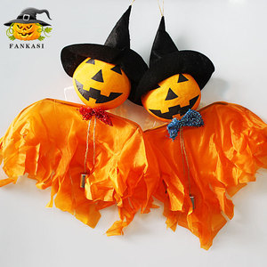 Décorations d'Halloween en forme de tête de citrouille avec chapeau de sorcière et cape orange, décorations d'intérieur pour accessoires de fête, vente en gros - Product Image 1