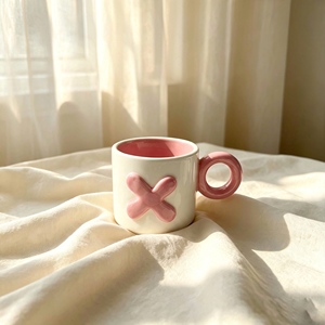 Taza <span class=keywords><strong>de</strong></span> Cerámica con Diseño <span class=keywords><strong>de</strong></span> Bastón <span class=keywords><strong>de</strong></span> Caramelo Navideño, Asa a Rayas Rojas y Blancas, Exterior Blanco, Interior Rojo, para Café, Agua, Leche, Desayuno Navideño - Product Image 3